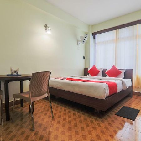 Oyo 11515 The Lily Guest House Shillong Exteriör bild