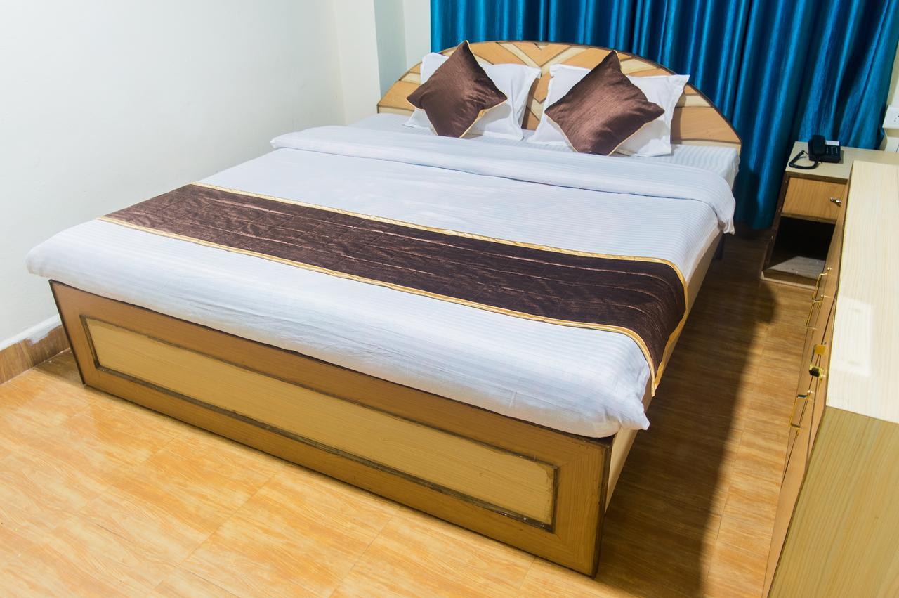 Oyo 11515 The Lily Guest House Shillong Exteriör bild